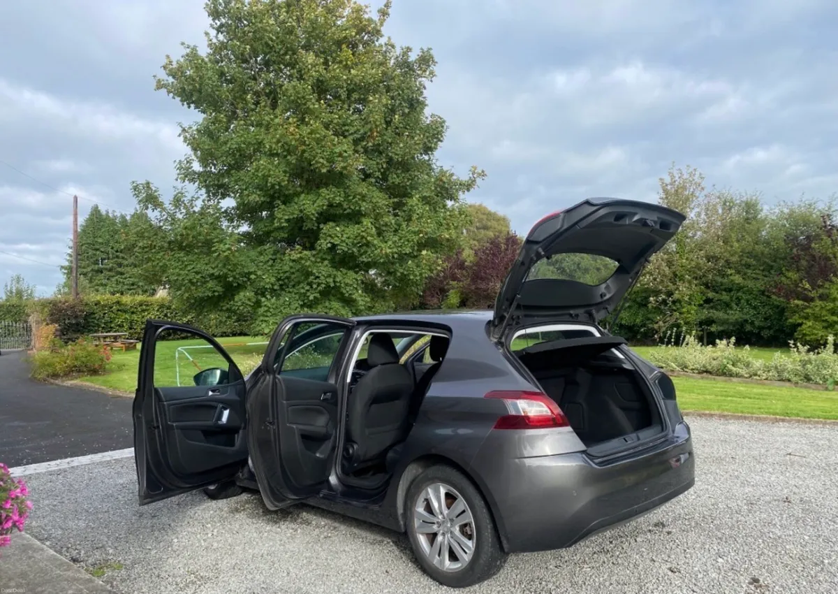 Peugeot 308 1.2 PureTech 82 Active - Image 4