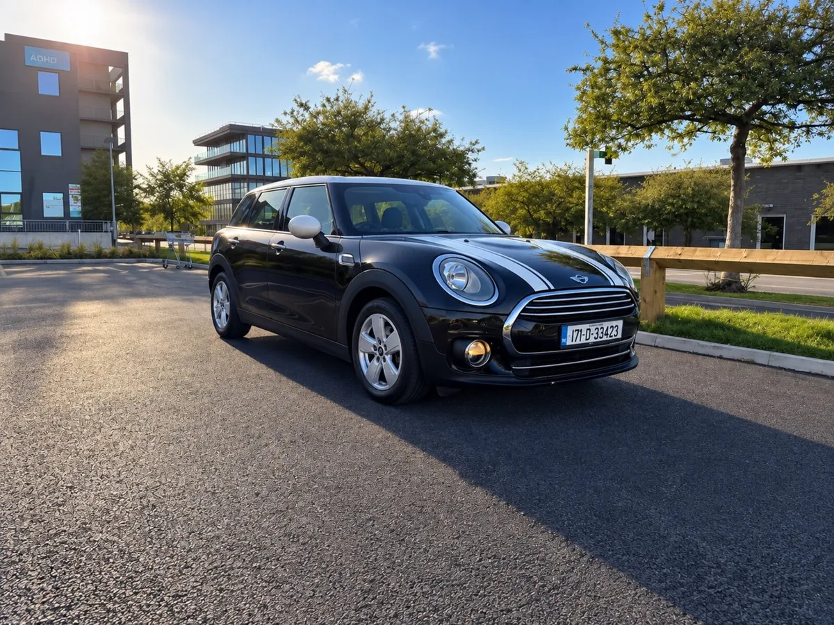 2017 Mini Cooper Clubman - Image 1