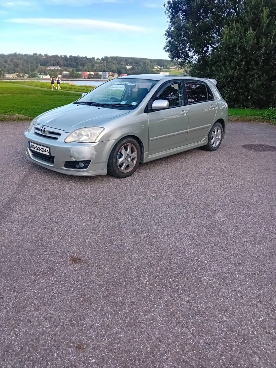 Toyota corolla - Image 2
