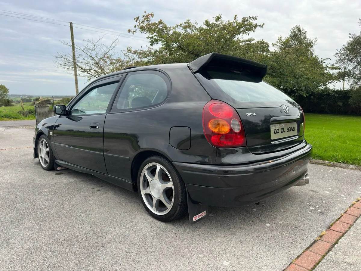 Toyota Corolla SR - Image 5