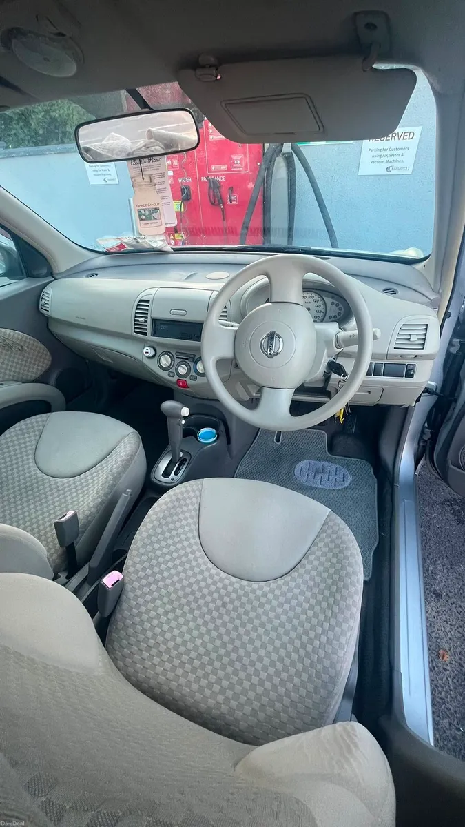 Low mileage  AUTOMATIC | ONLY 75,600 km on clock - Image 5