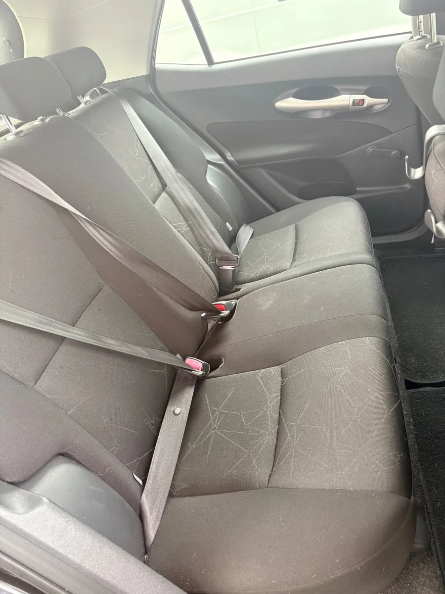 Toyota Auris 2007 - Image 5