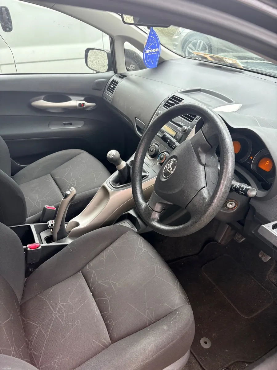 Toyota Auris 2007 - Image 4