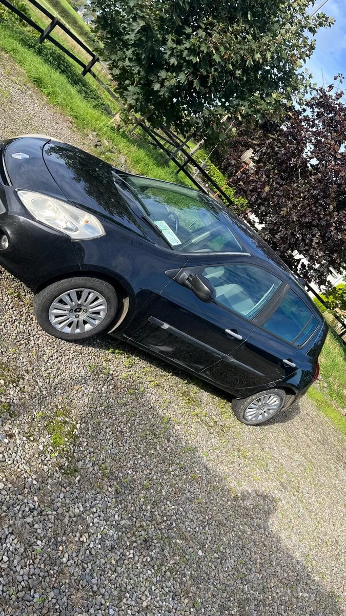 2011 Renault Clio - Image 4