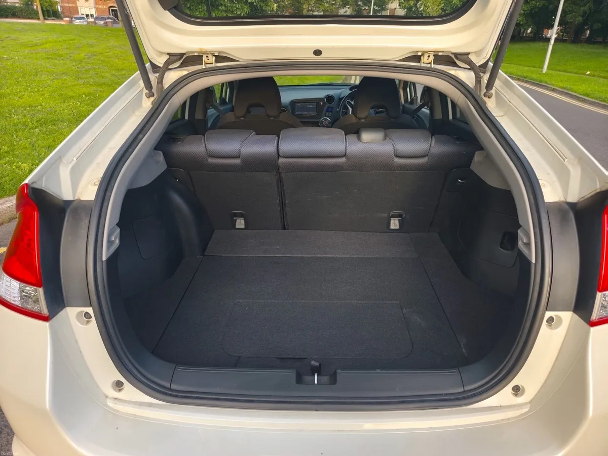 Honda Insight 2011 Automatic - Image 6