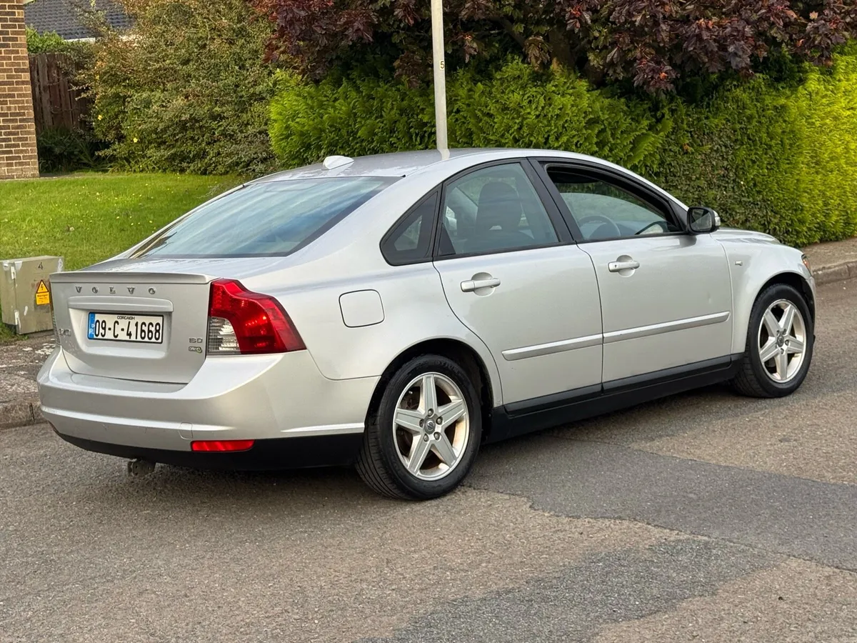 2009 Volvo S40 1.6 Diesel NCT 24-12-2026 - Image 5