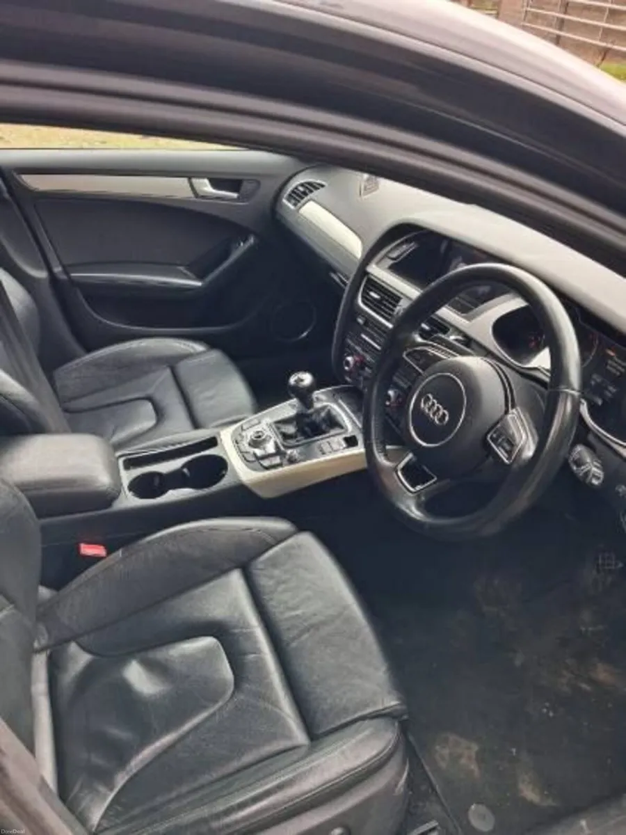 Audi A4 2014 - Image 2