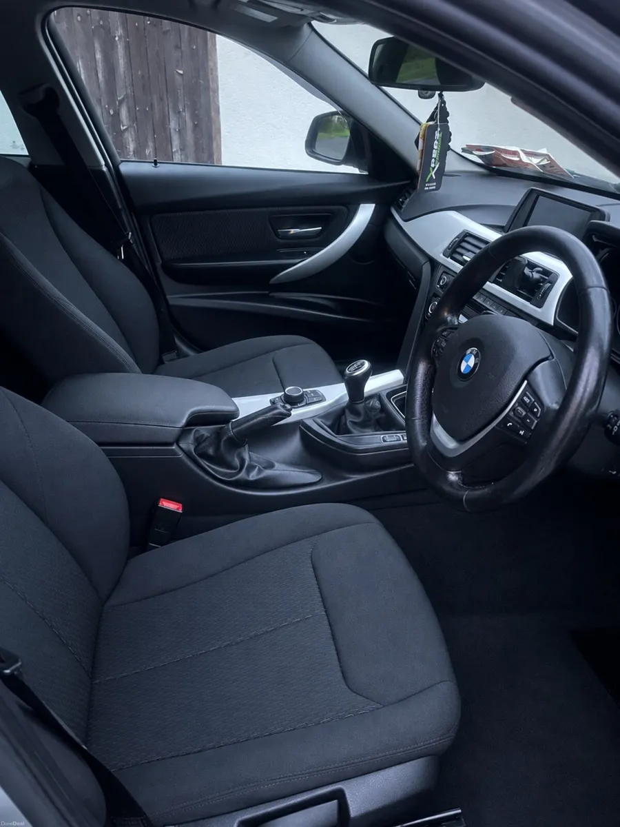 BMW 316d F30 - Image 5
