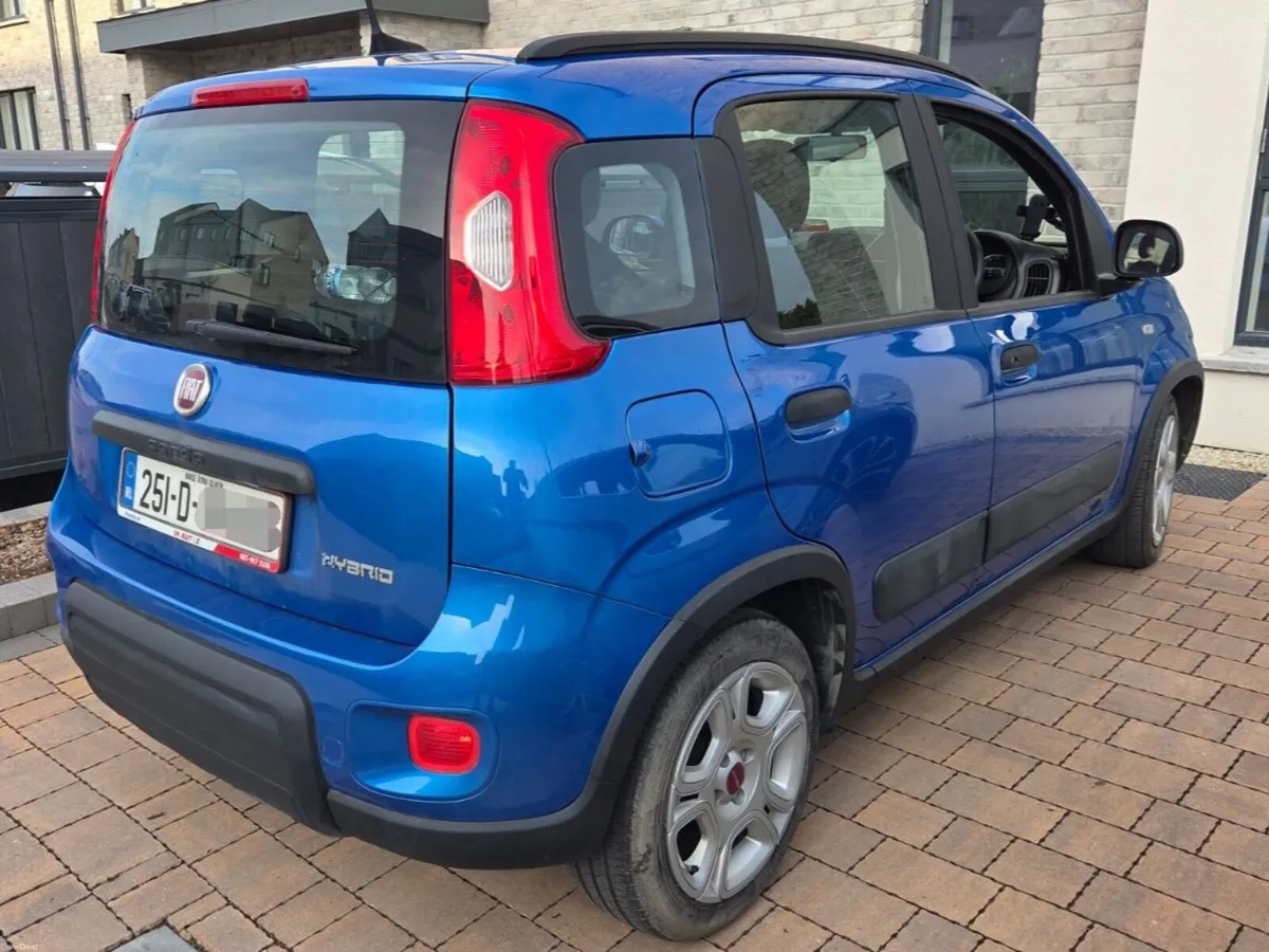 2025 Fiat Panda Mild Hybrid – Only 4,100 km - Image 2