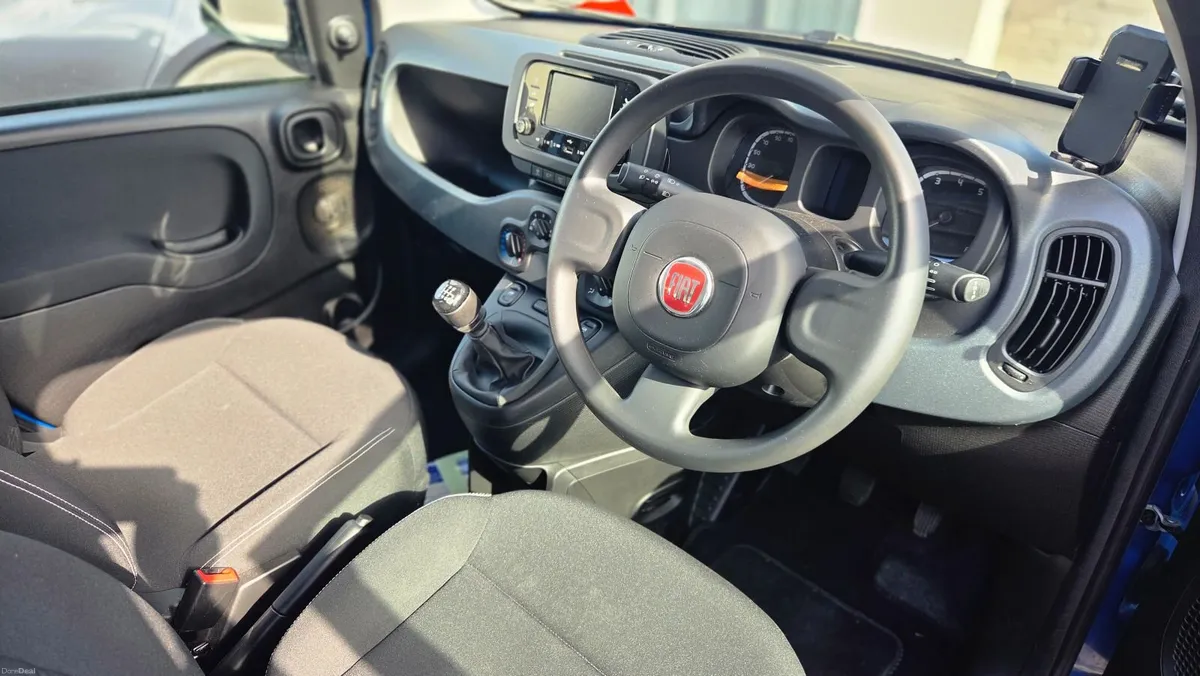 2025 Fiat Panda Mild Hybrid – Only 4,100 km - Image 5