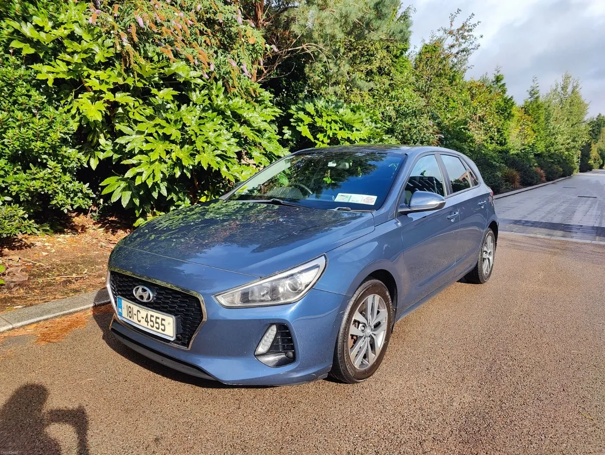 Hyundai i30 Deluxe 1.6L Diesel Manual 5 Door Hatch - Image 1