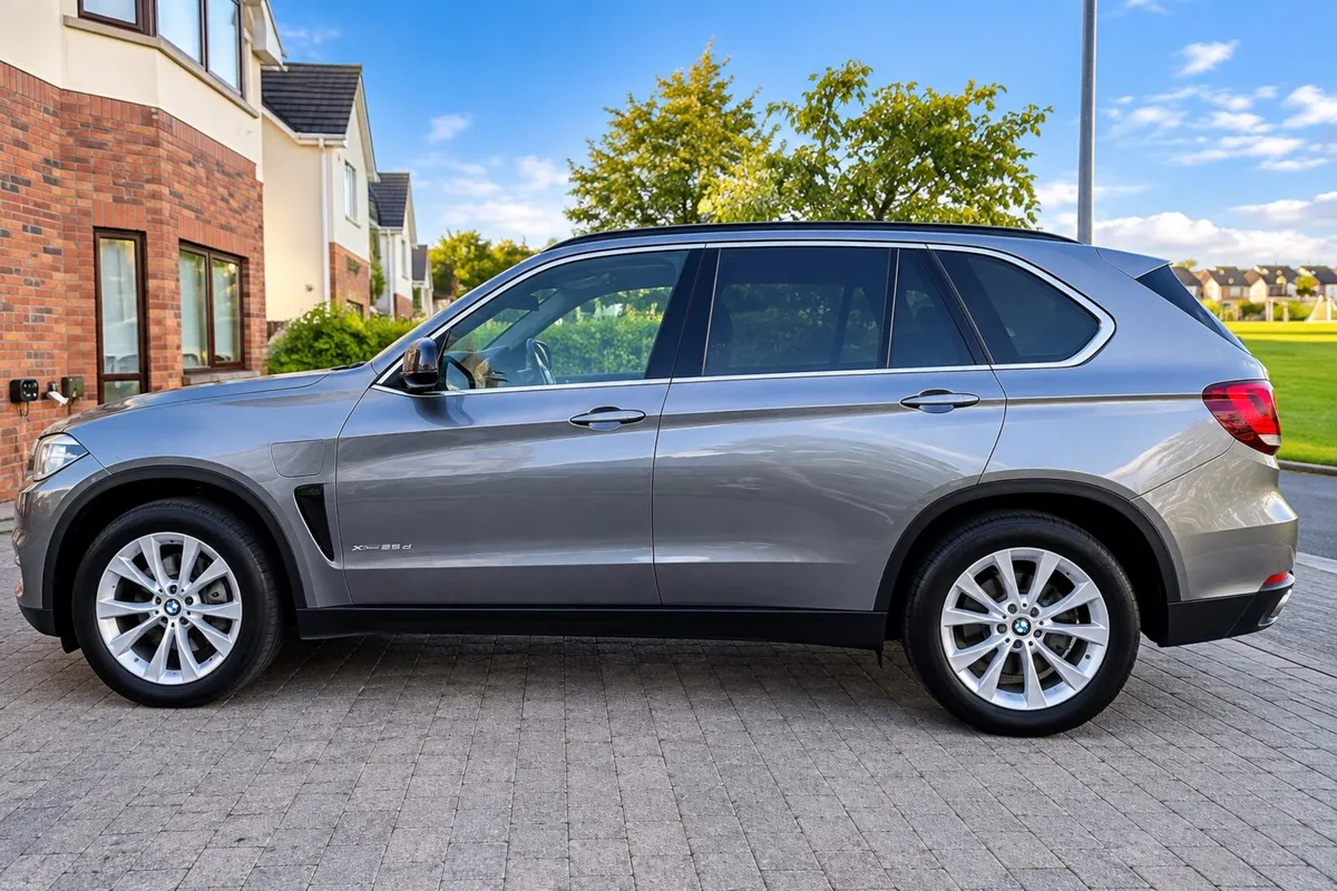 BMW X5 xDrive40e F15 - Plug-in Hybrid Automatic - Image 3