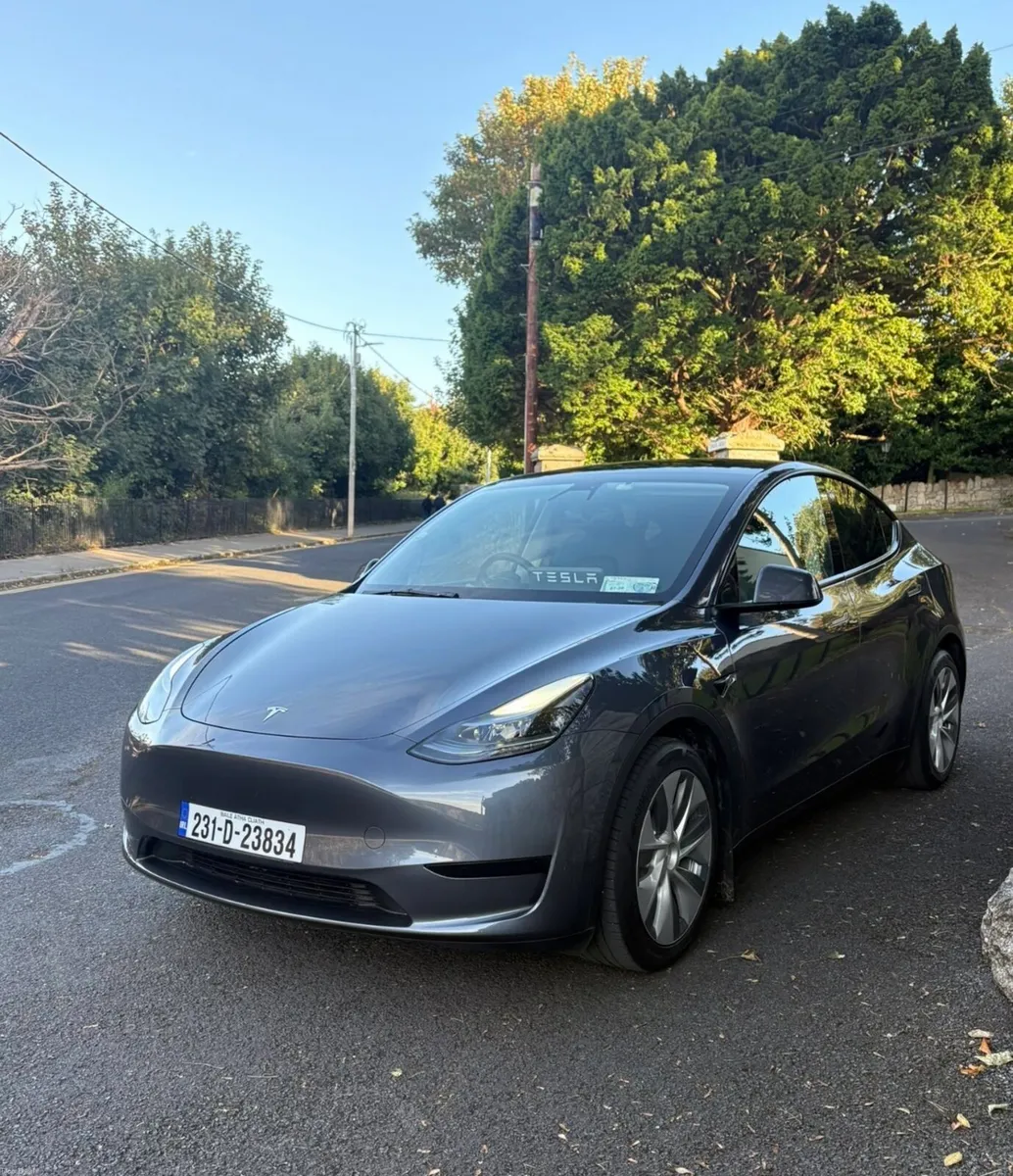 Tesla Model Y RWD.    LOW MILEAGE   2023 - Image 2