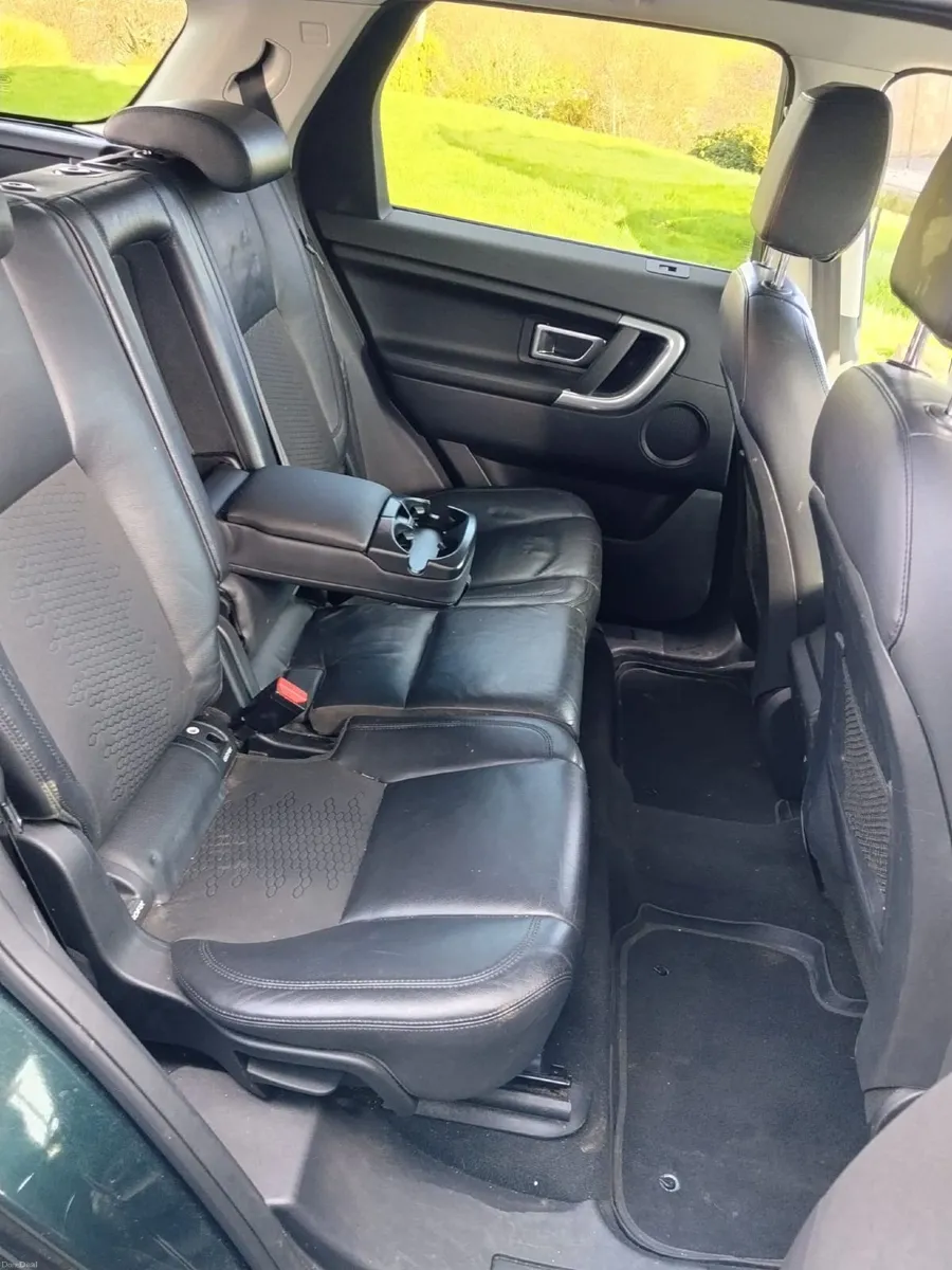 Land Rover Discovery Sport 2016 - Image 2