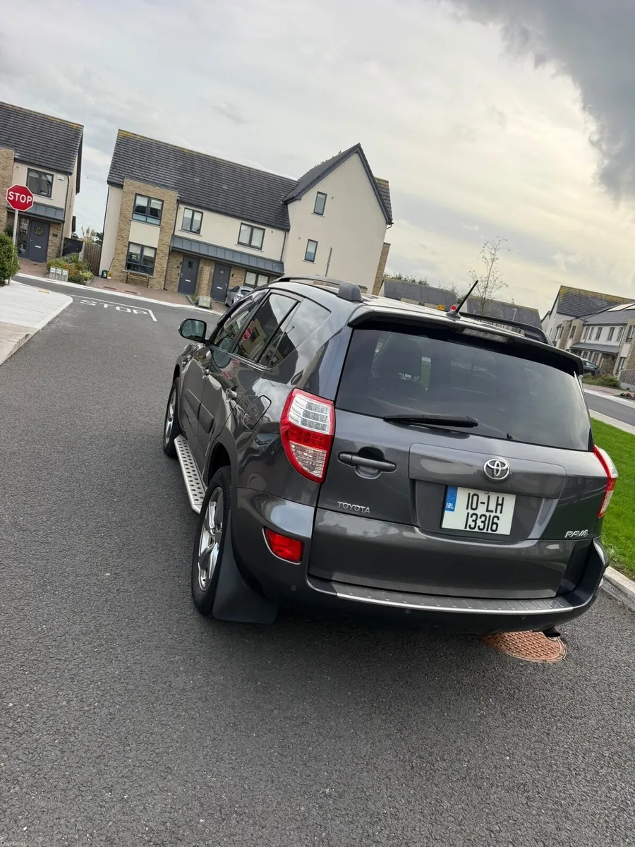 2010 Toyota RAV4 2.2 D-CAT Automatic - Image 6