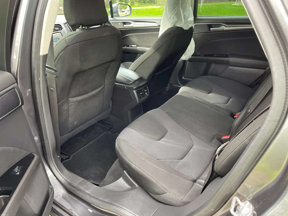 Ford mondeo titanium - Image 6