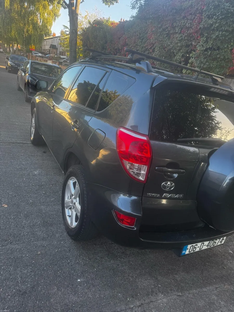 Toyota rav4 - Image 4