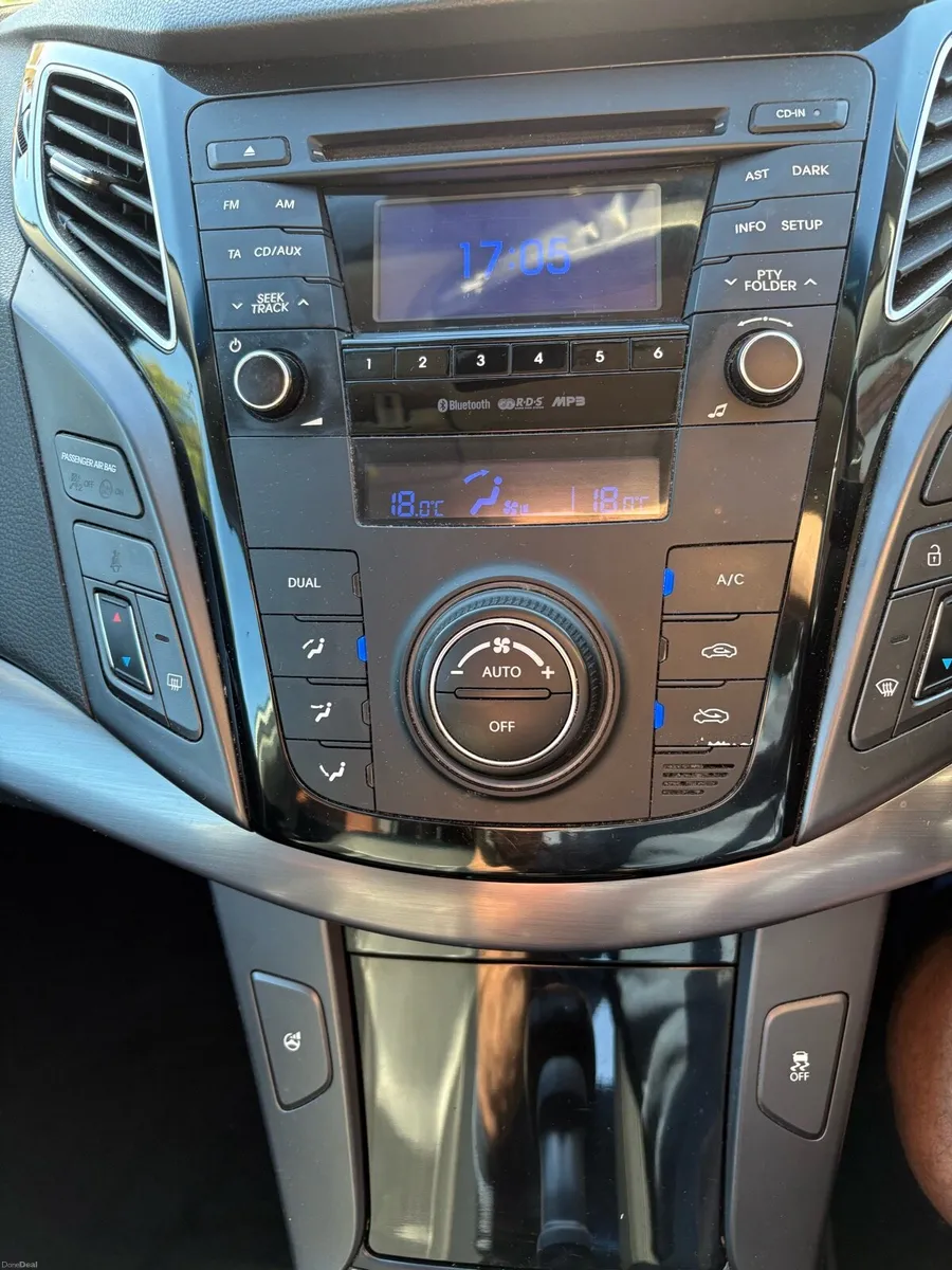 Hyundai i40 Tourer Executive Plus - Image 6