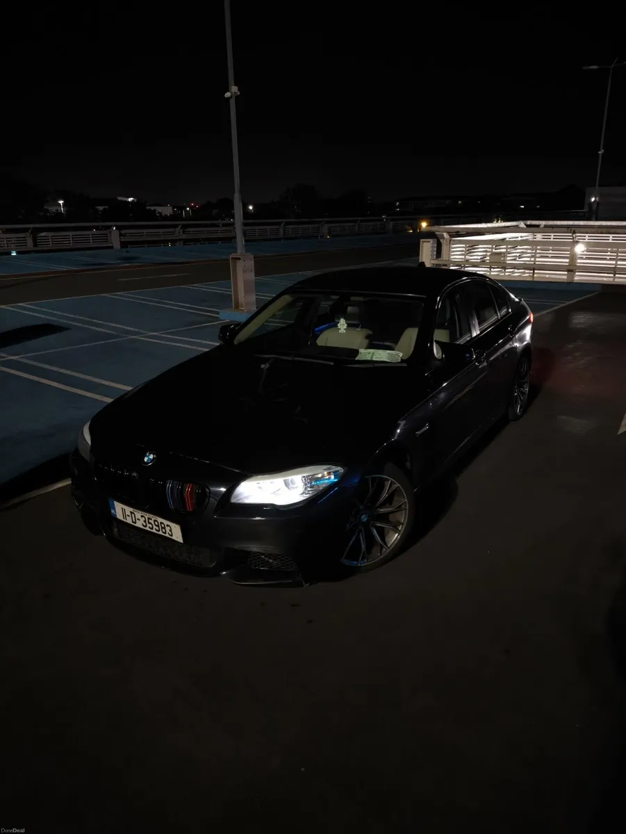 BMW 5-Series 2011 - Image 4