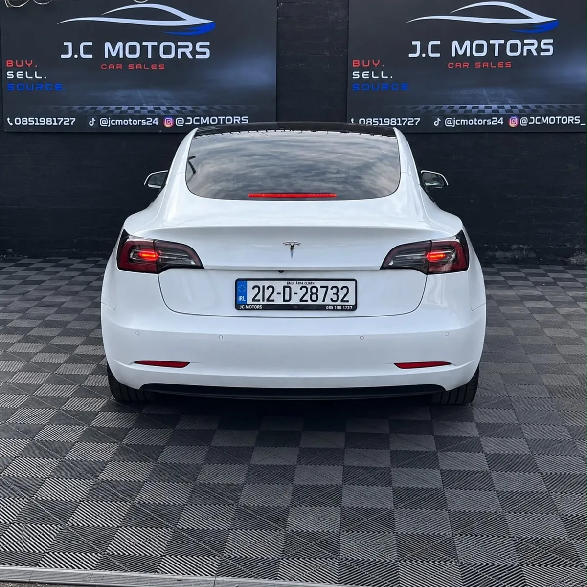 2021 Tesla Model 3 ⚡️80,000km - Image 5