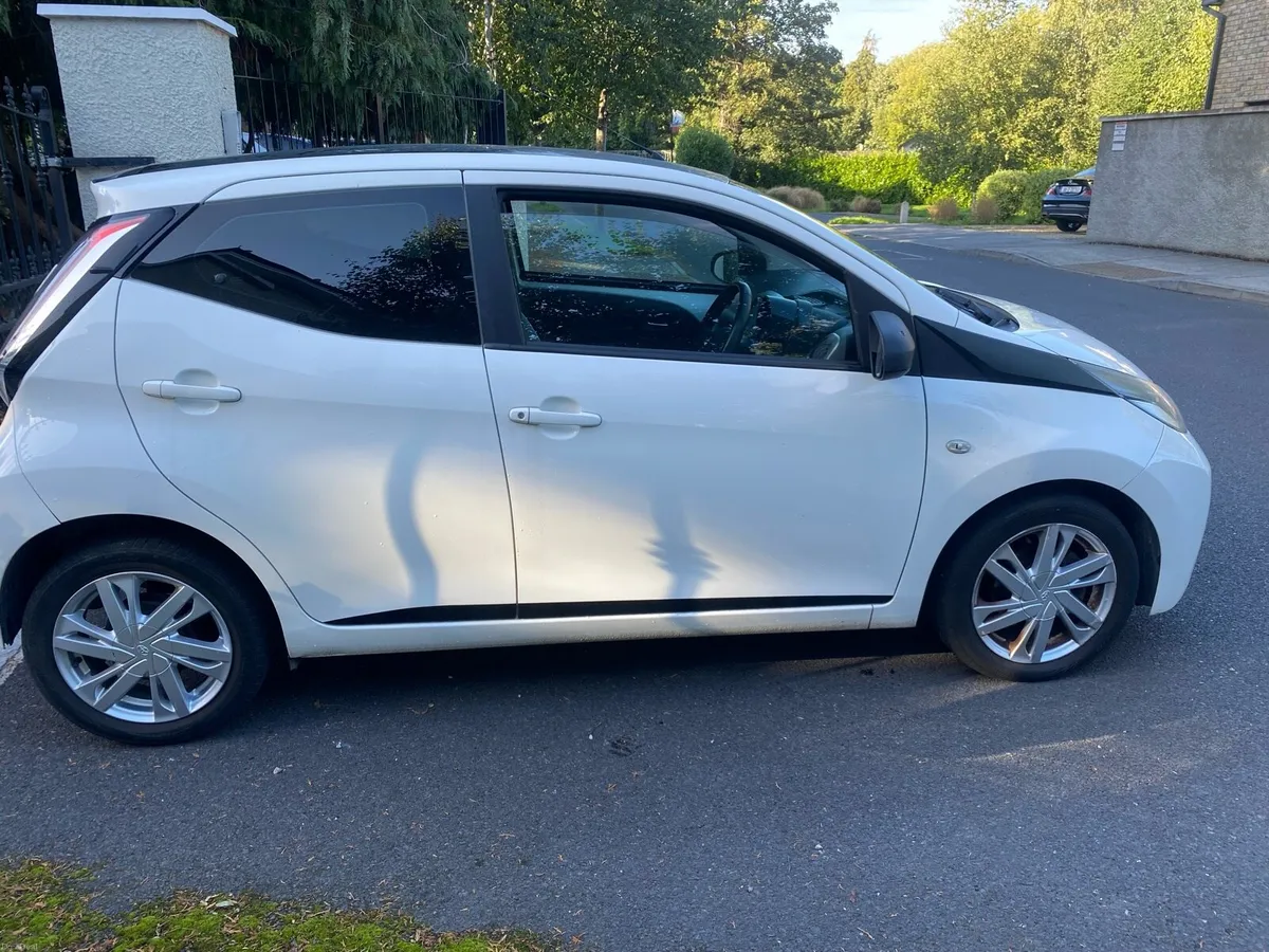 2017 Toyota Aygo 1.0 X-play 4 Door NCT an Taxed - Image 5