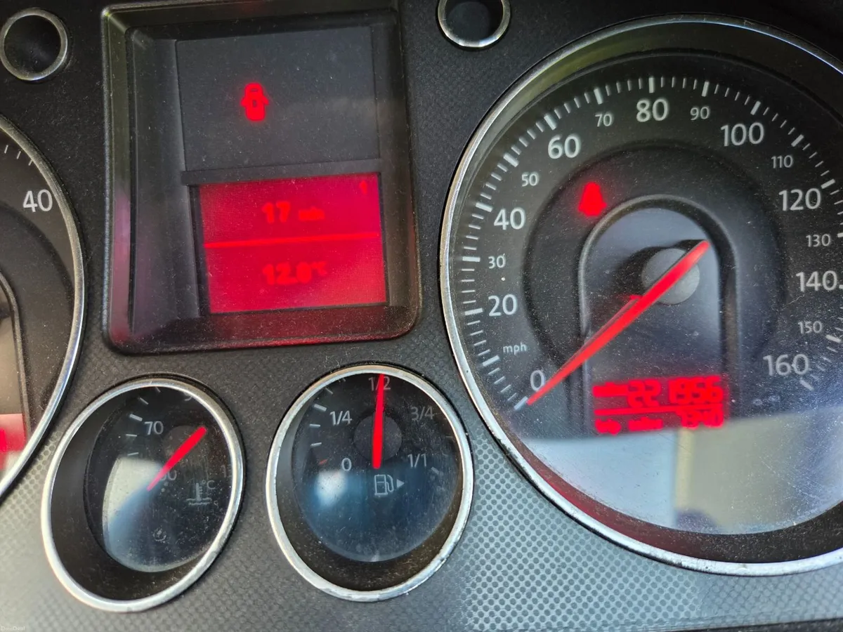 Volkswagen Passat 2006 - Image 5
