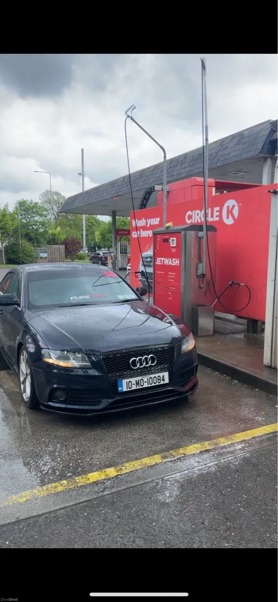 Audi A4 - Image 1