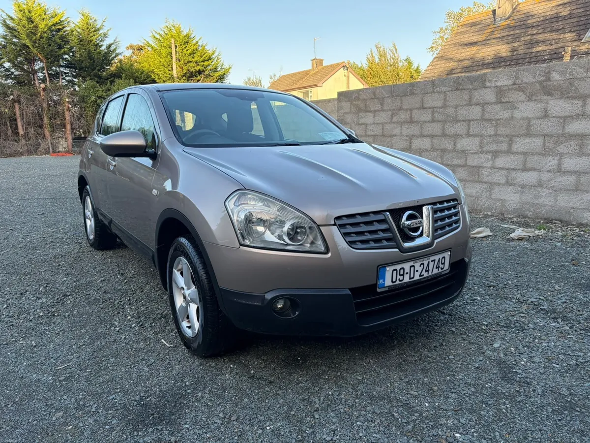 Nissan qashqai 98miles one owner new nct - Image 5