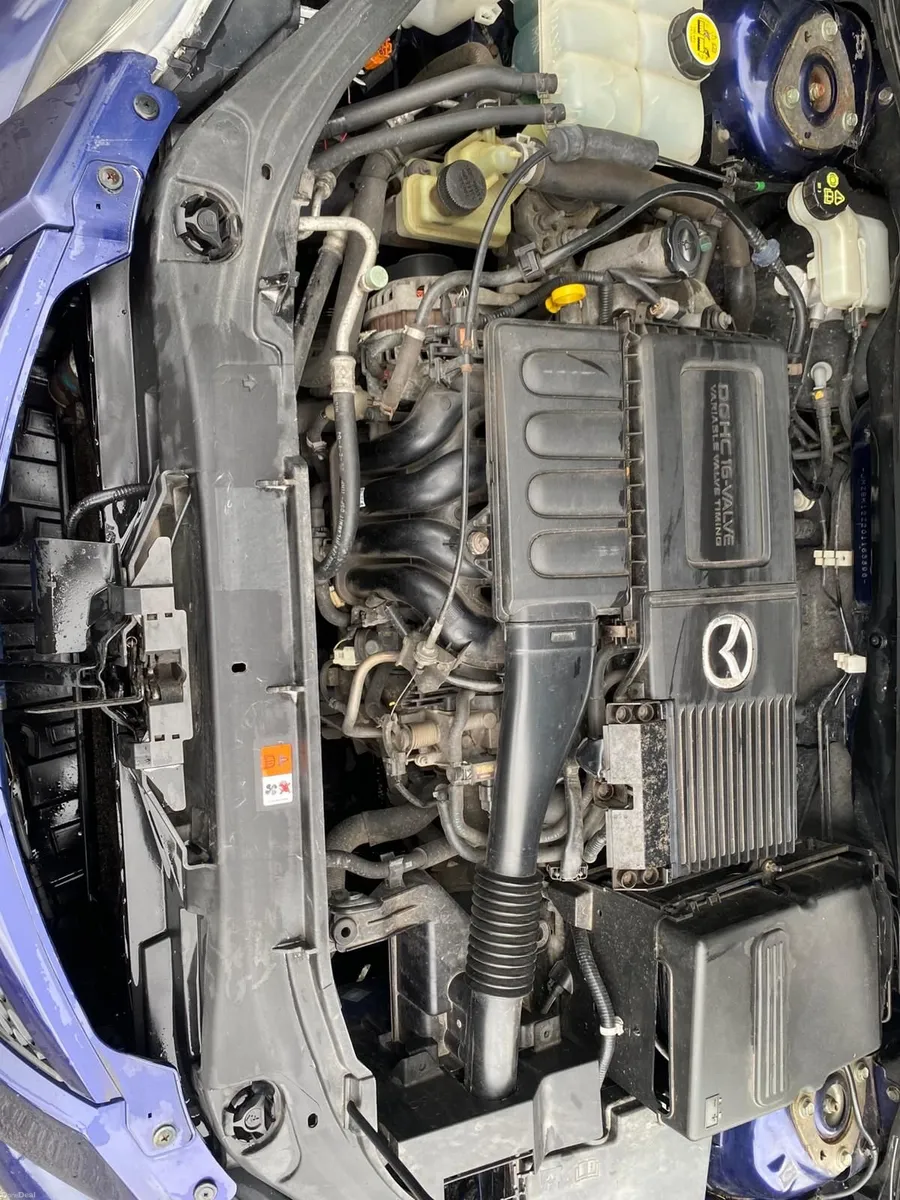 Mazda Mazda3 2004 - Image 3