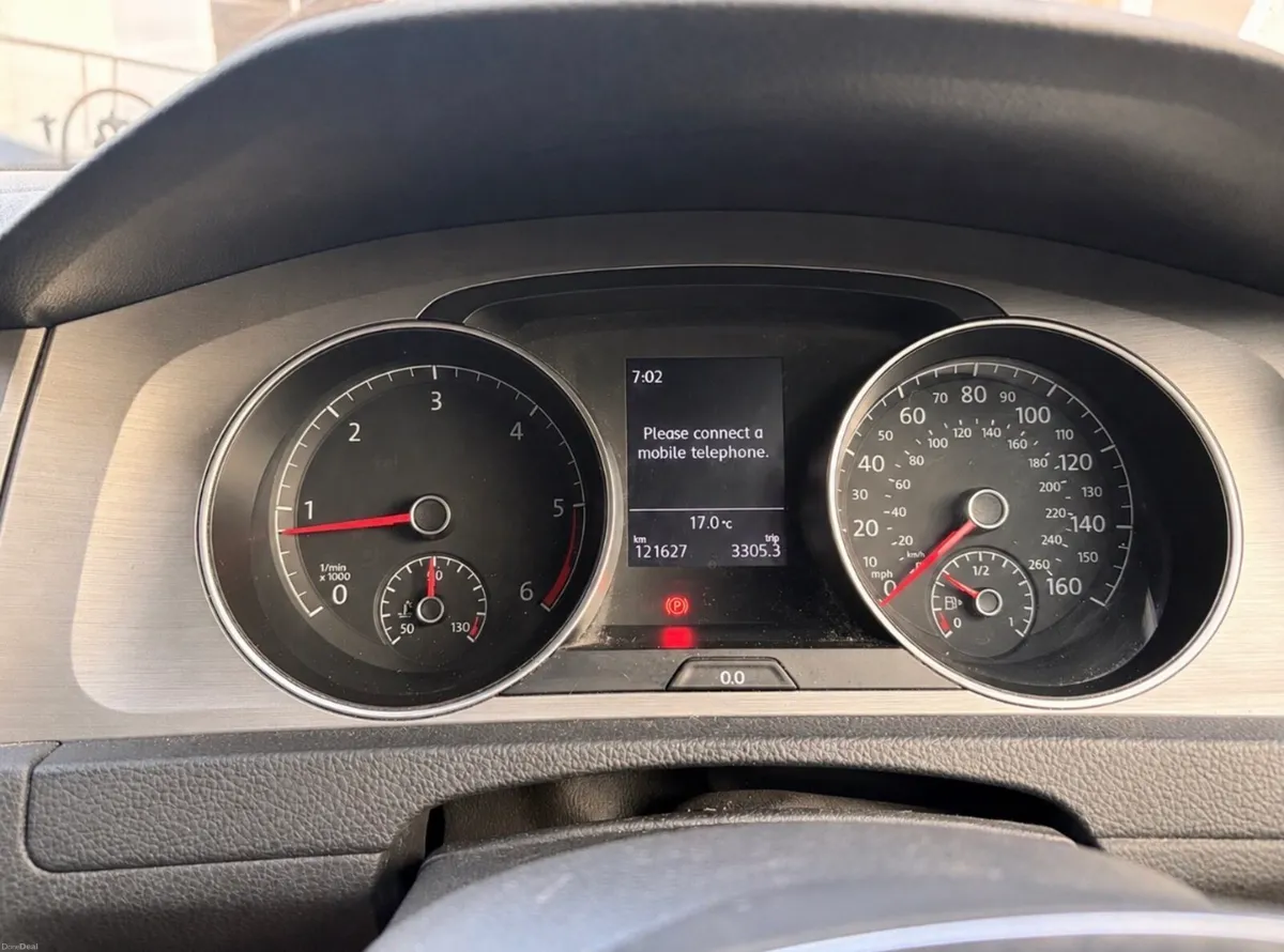 2015 Volkswagen Golf 1.6 litre Diesel - Image 2