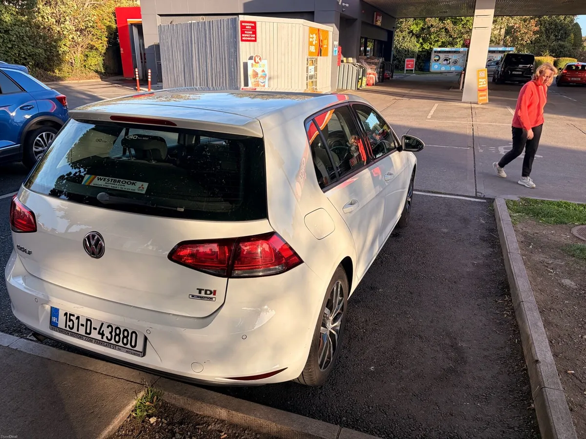 2015 Volkswagen Golf 1.6 litre Diesel - Image 4
