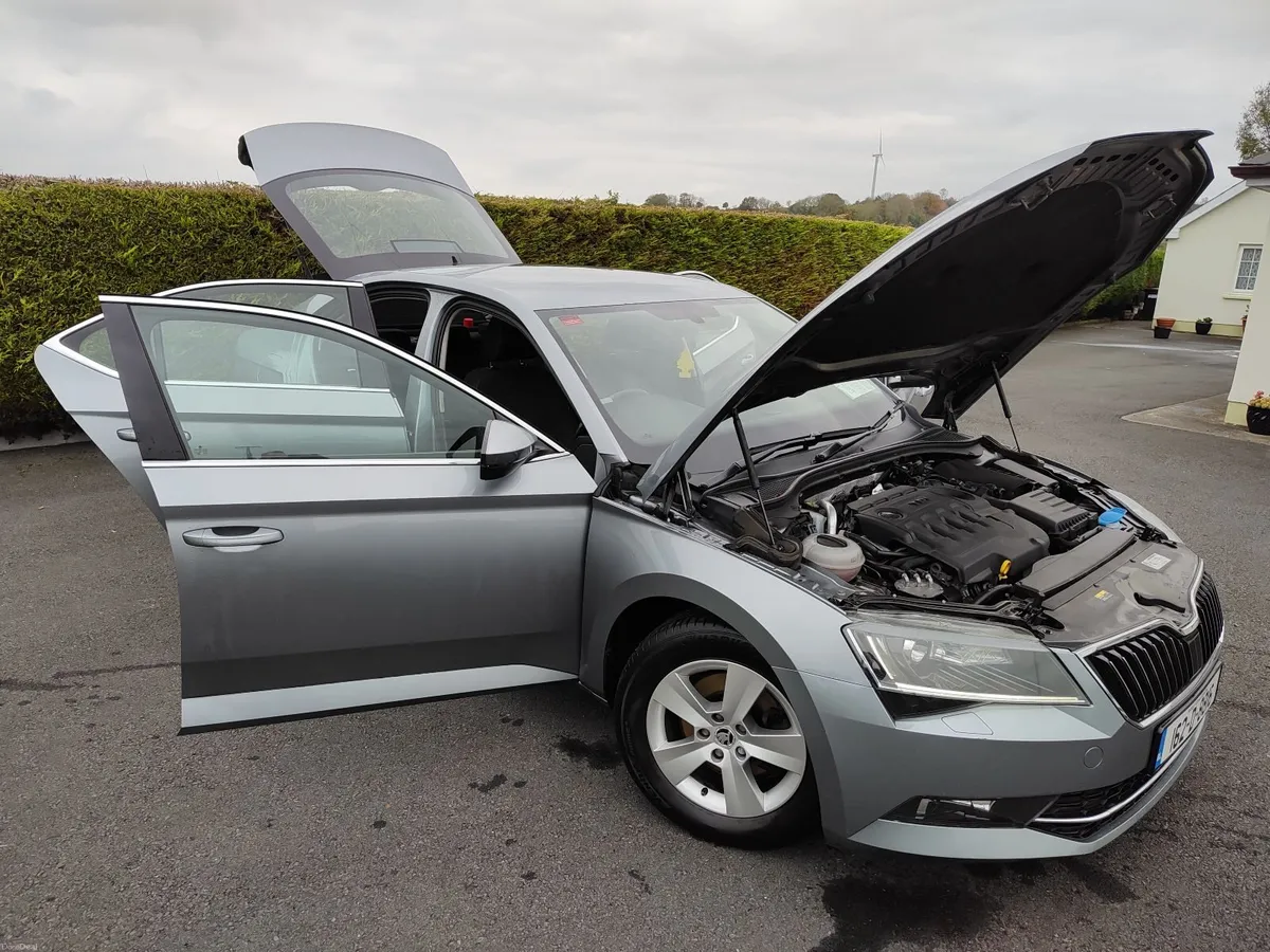 Skoda Superb  AMBITION 1.6 TDI 120BHP 4DR - Image 2
