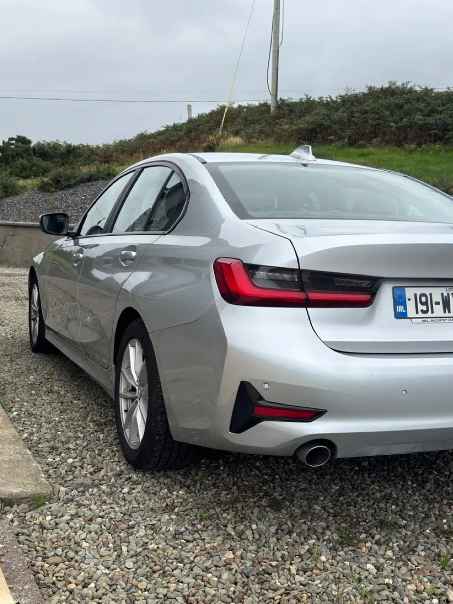 BMW 3-Series 318d Diesel Auto 2019 – 360° Camera - Image 4