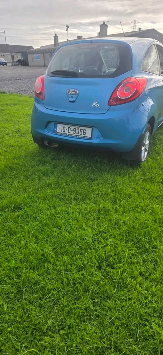 Car - Image 4
