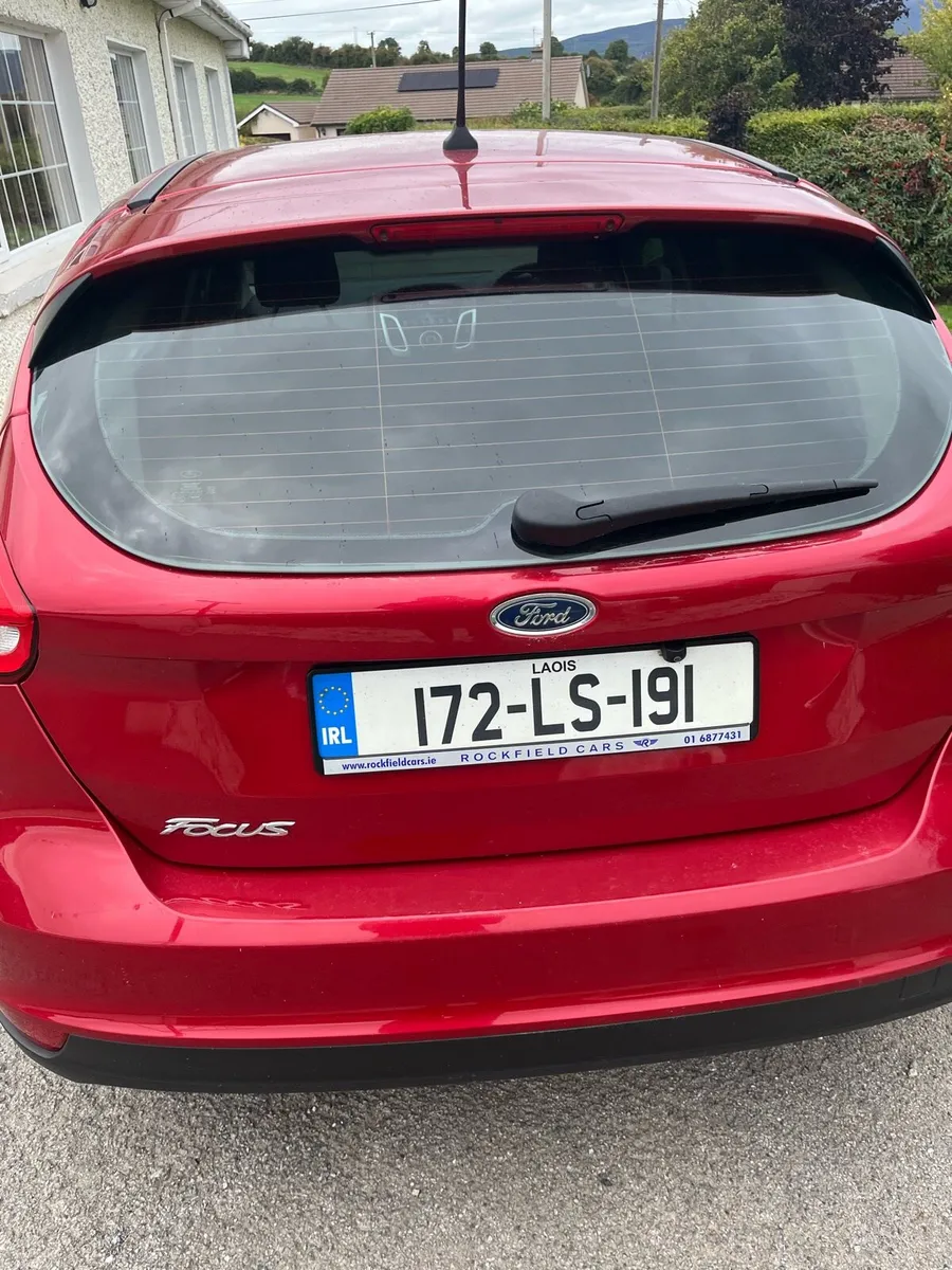 A car - Image 5