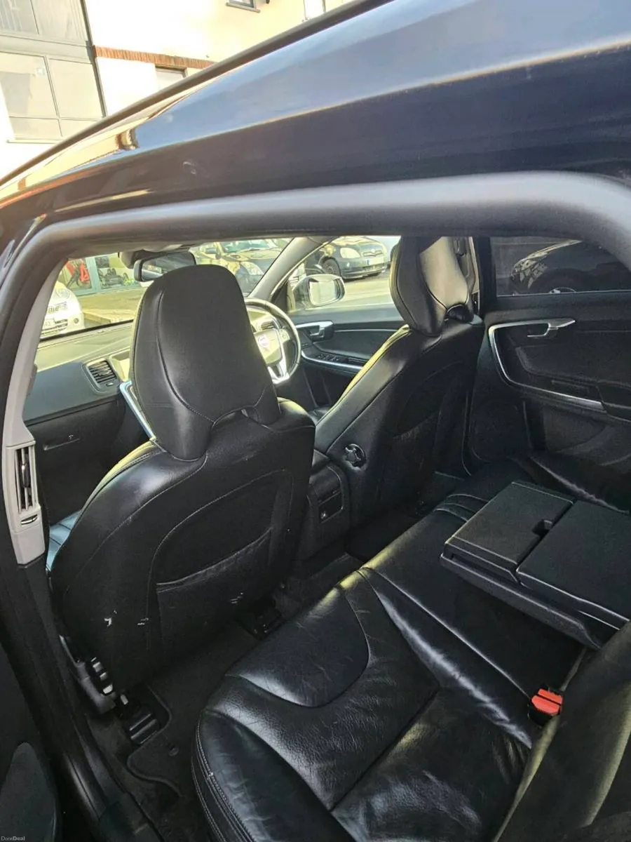 Volvo V60 - Image 6