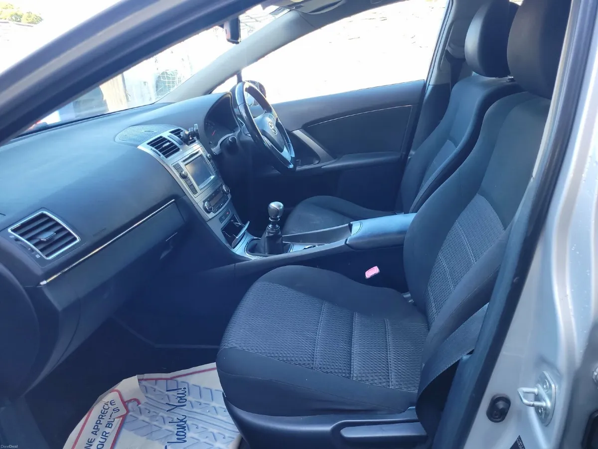 12 Toyota Avensis 2.0D - Image 5