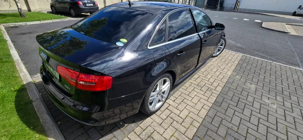 Audi A4 2013 2.0l TFSI Automatic S-Line - Image 5