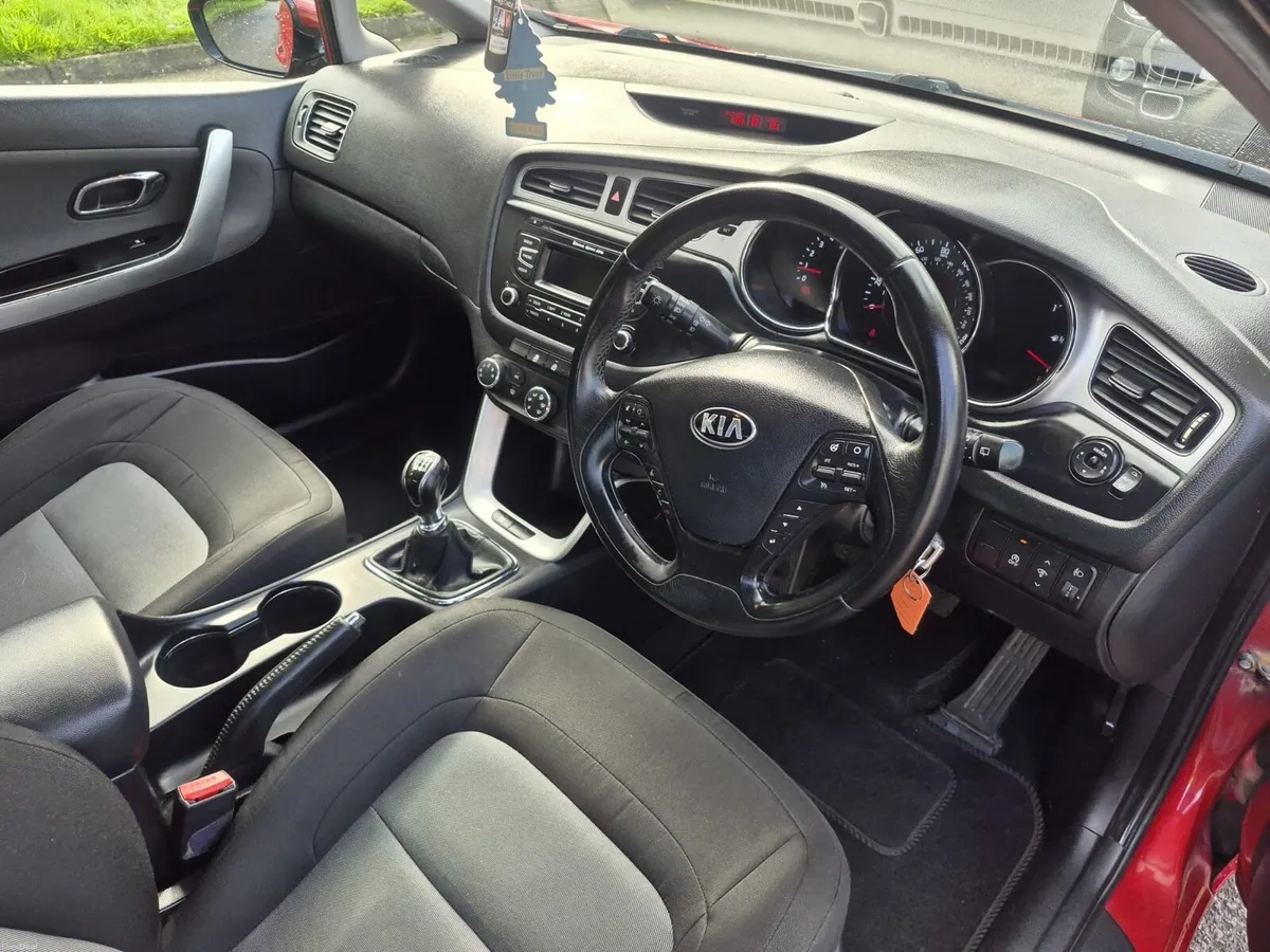 141 Kia Ceed Diesel - Image 6