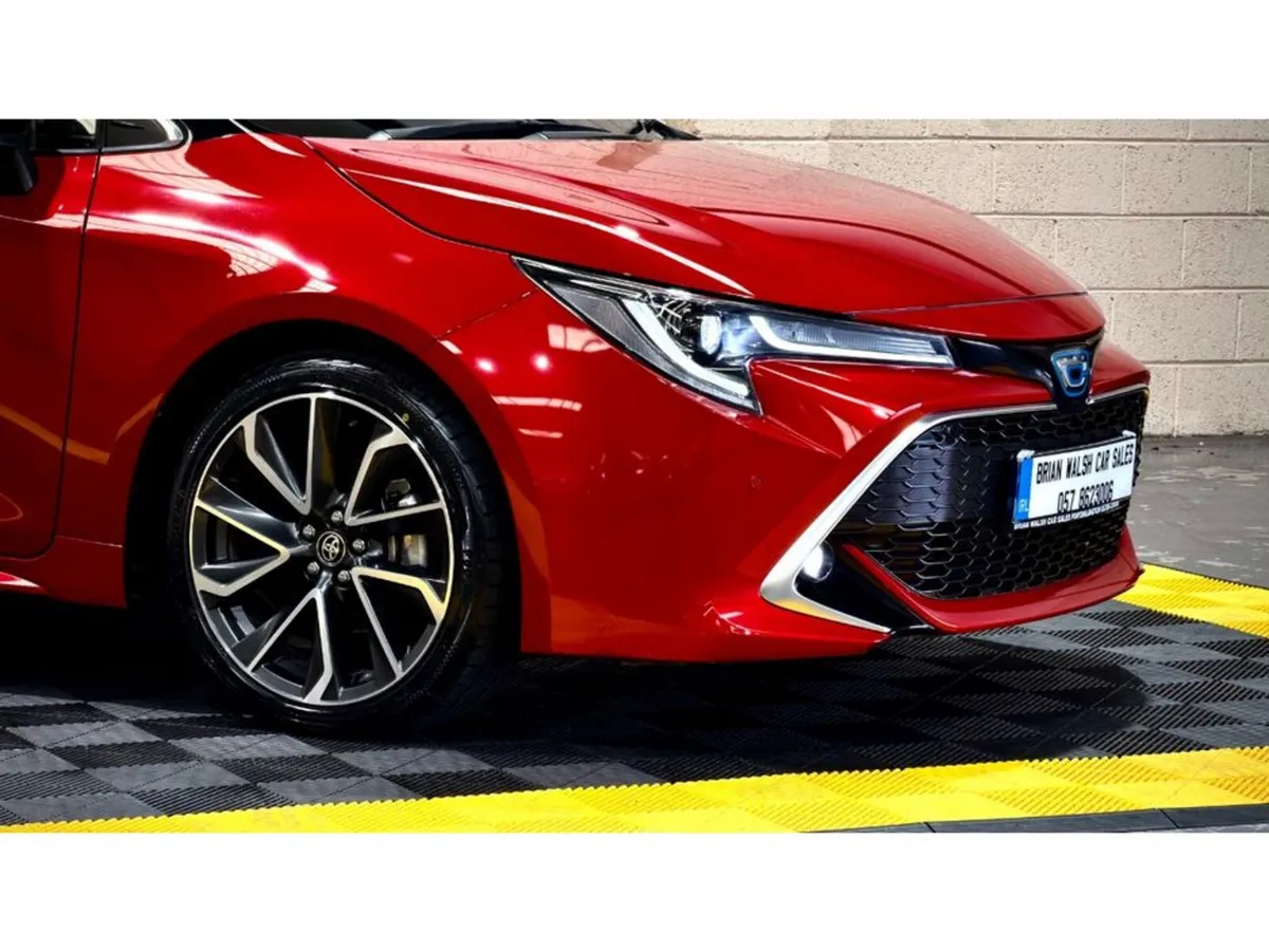 Toyota Corolla SPORTS HYBRID G Z - Image 6