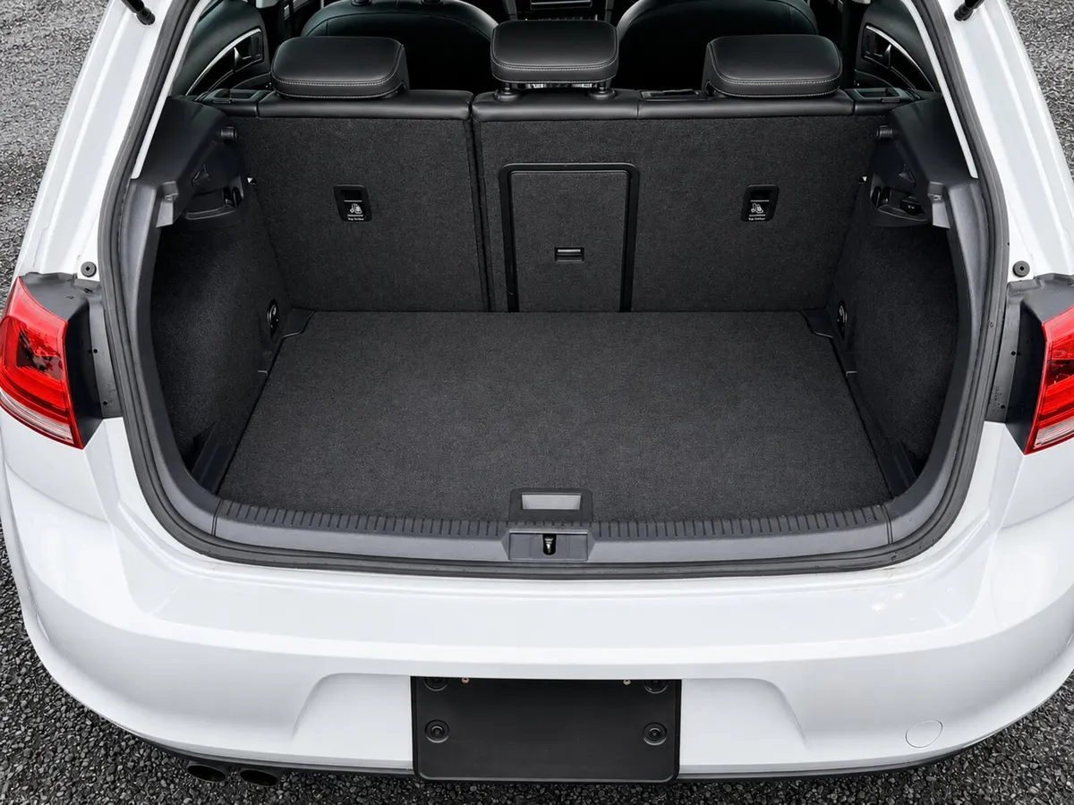2017 Volkswagen Golf 1.4 TSI Highline DSG Leather - Image 5