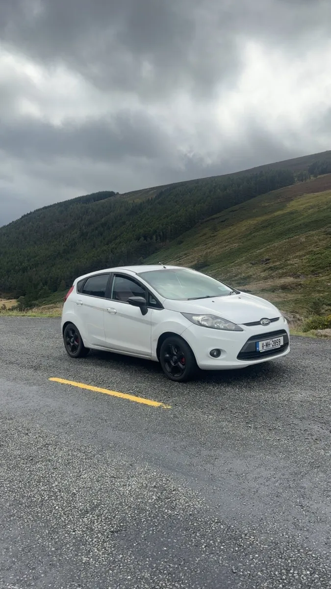 Ford Fiesta 2011 - Image 4
