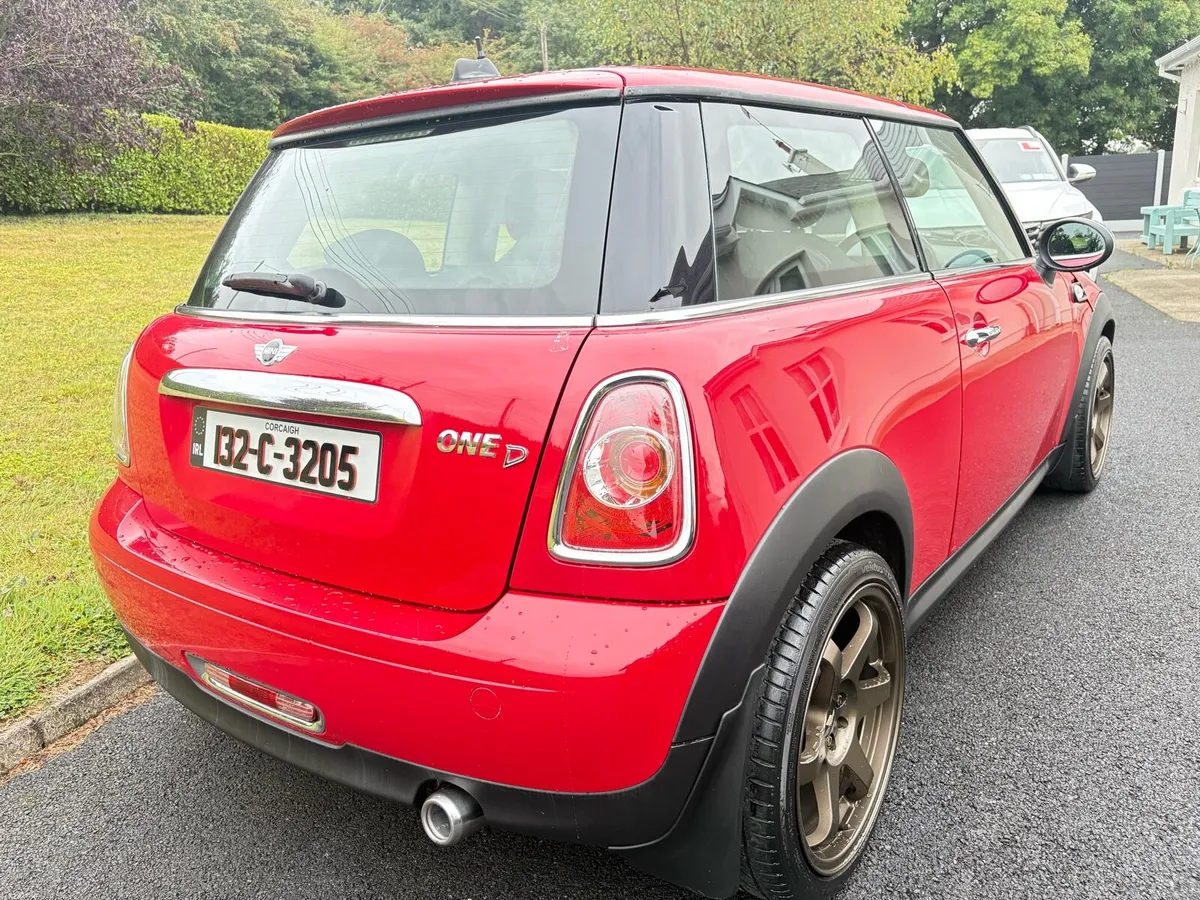Mini Cooper D 1.6 litre diesel 2013 NCT 01/27 - Image 2
