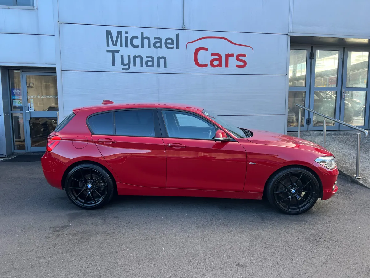 2016 BMW 118 Diesel Auto Sport, CarPlay, 19" Alloy - Image 2