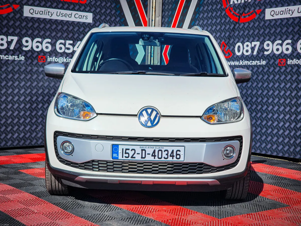 2015 Volkswagen up! Cross - Image 5