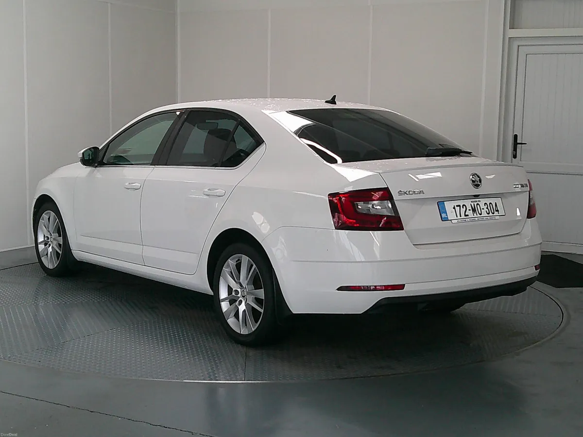 Skoda Octavia 2017 - Image 5