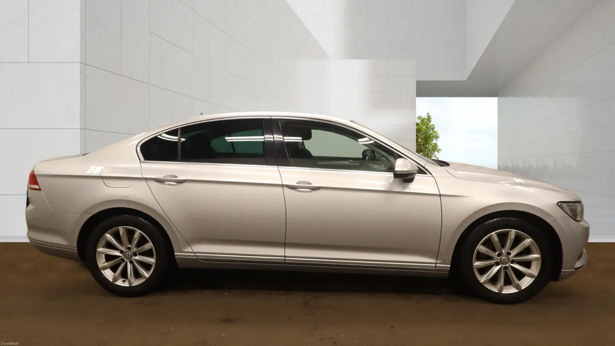 Volkswagen Passat SE BUSINESS - FINANCE AVAILABLE - Image 5