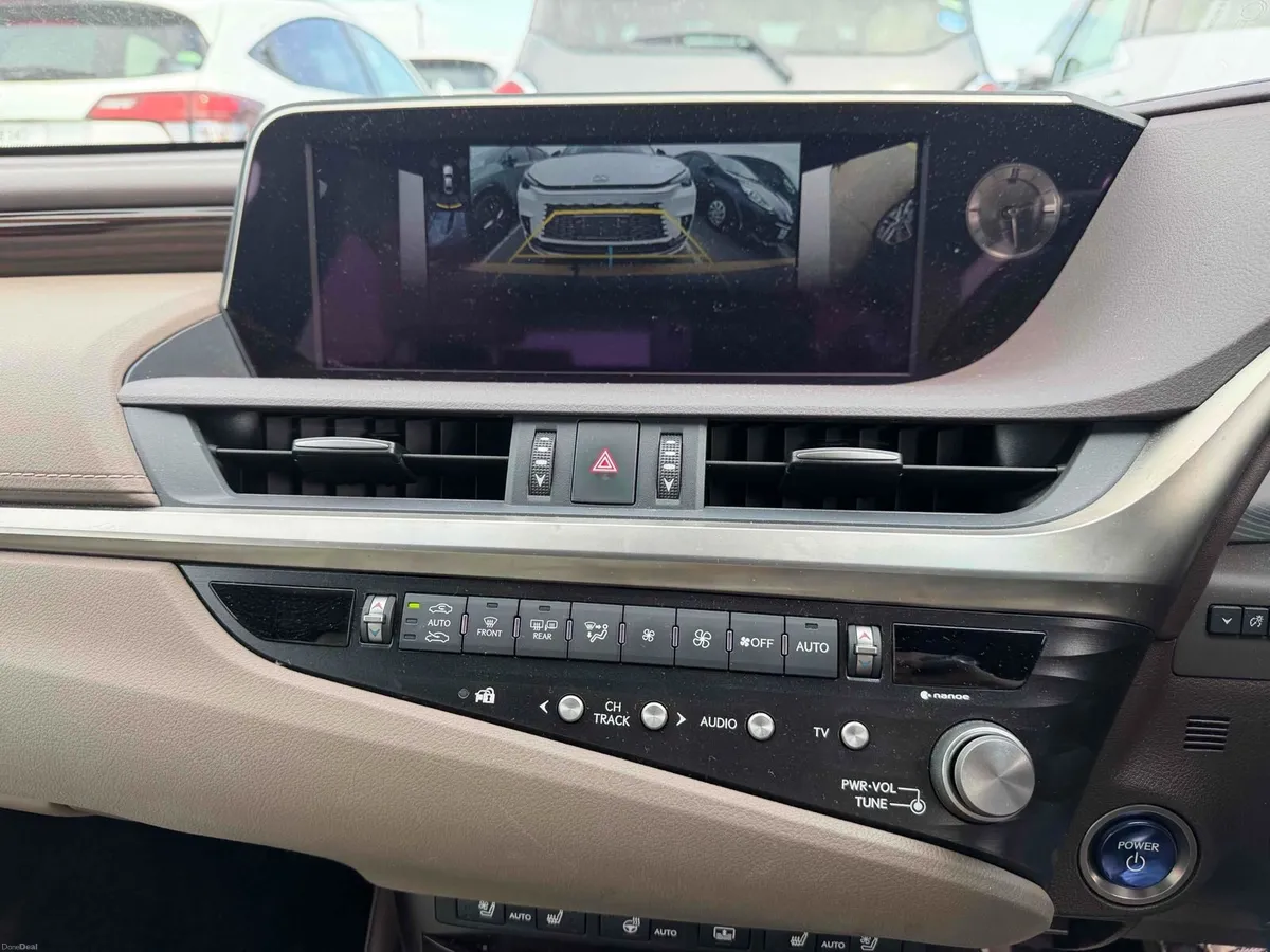 21 LEXUS ES300h 2.5 HYBRID AUTOMATIC PREMIUM SPEC - Image 3