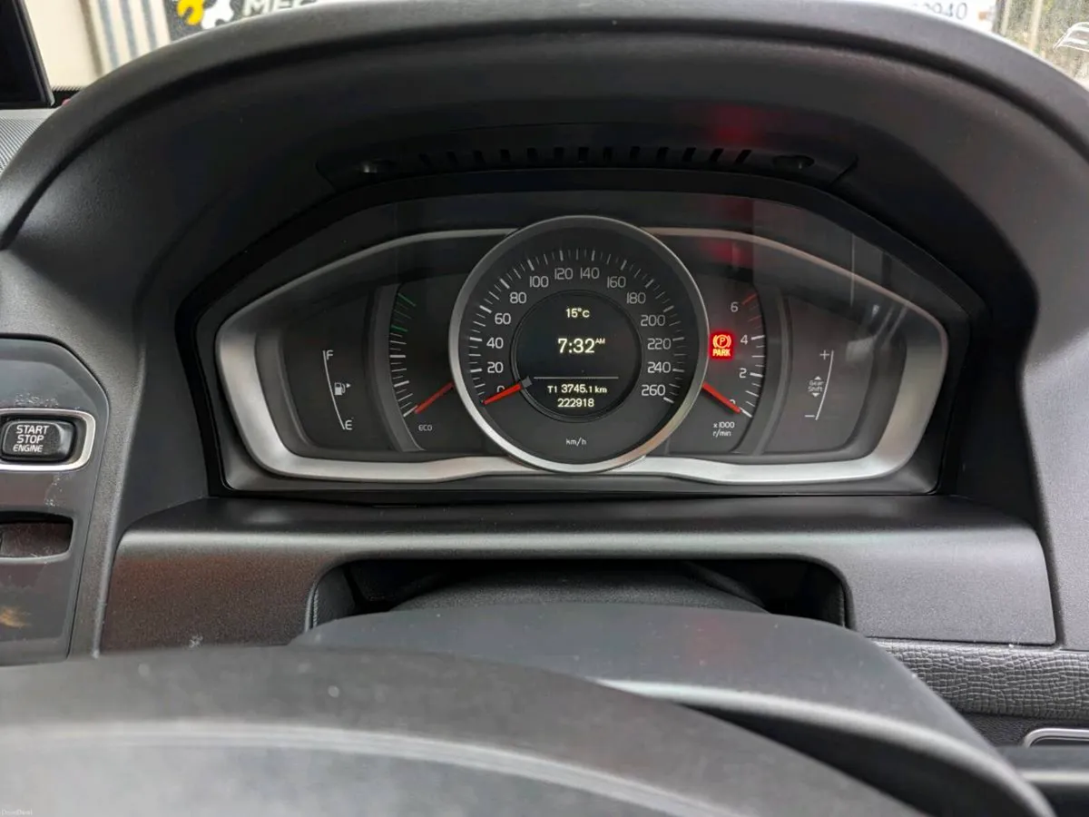 152 Volvo XC60 (D3) - Image 6