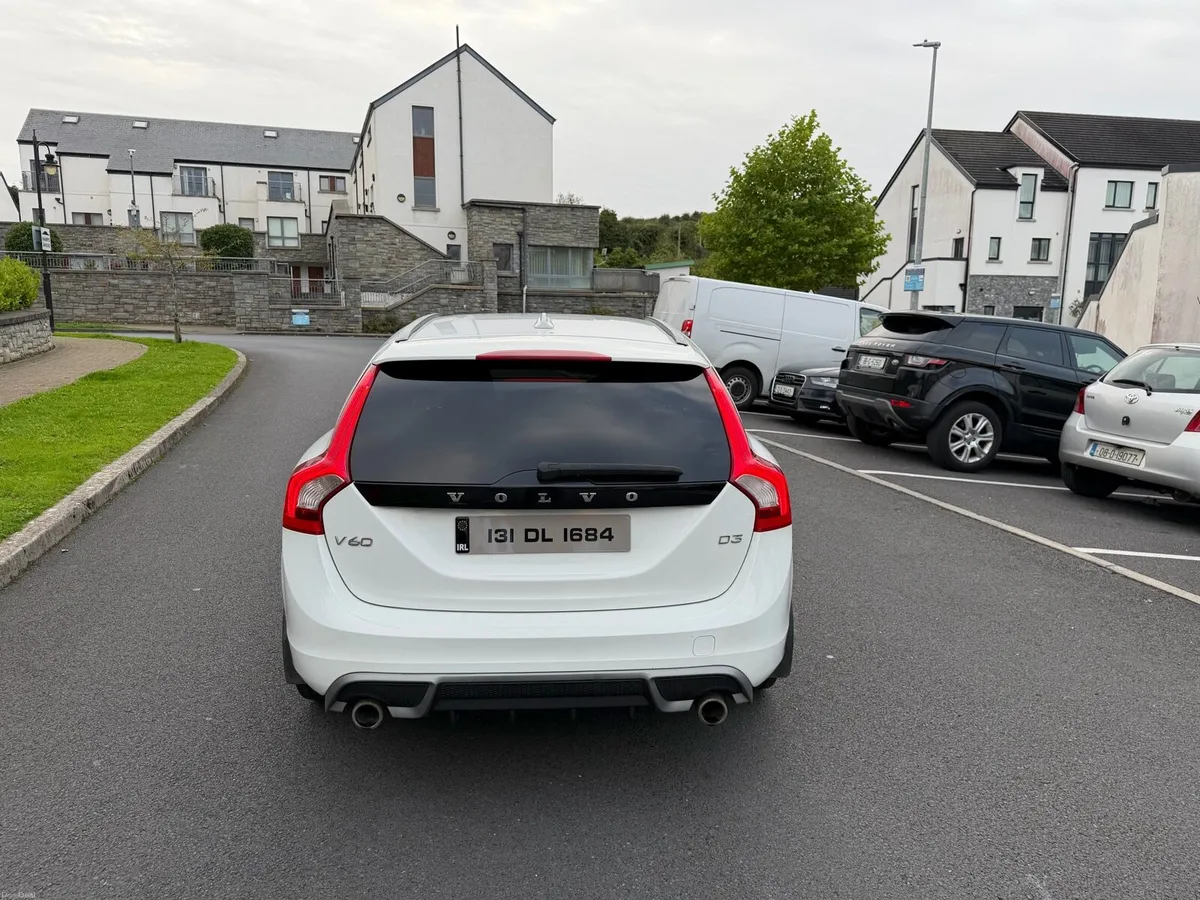 VOLVO V60 R DESIGN 2.0 D3 MINT !! - Image 6